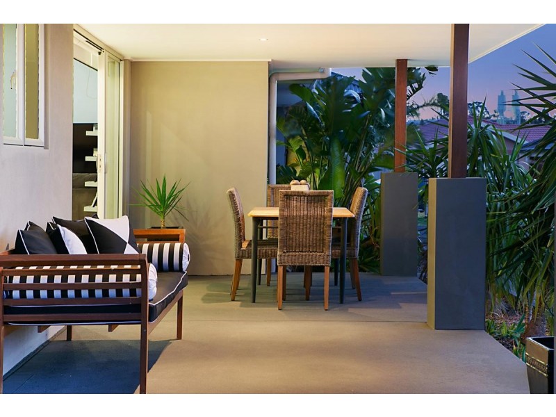 22 DIAMOND CIRCUIT, Rutherford NSW 2320