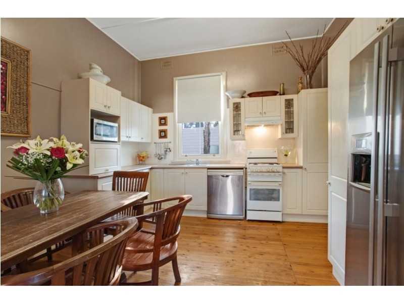 38 HUNTER STREET, East Maitland NSW 2323