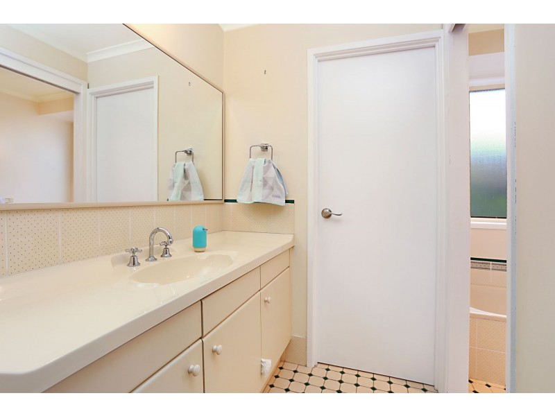 11 Correa Close, Aberglasslyn NSW 2320