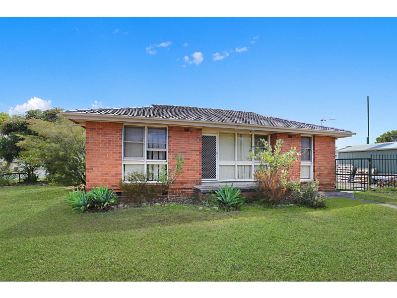 3 SEGENHOE STREET, Woodberry NSW 2322