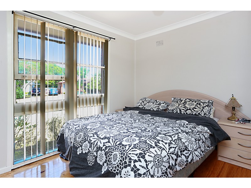 3 SEGENHOE STREET, Woodberry NSW 2322