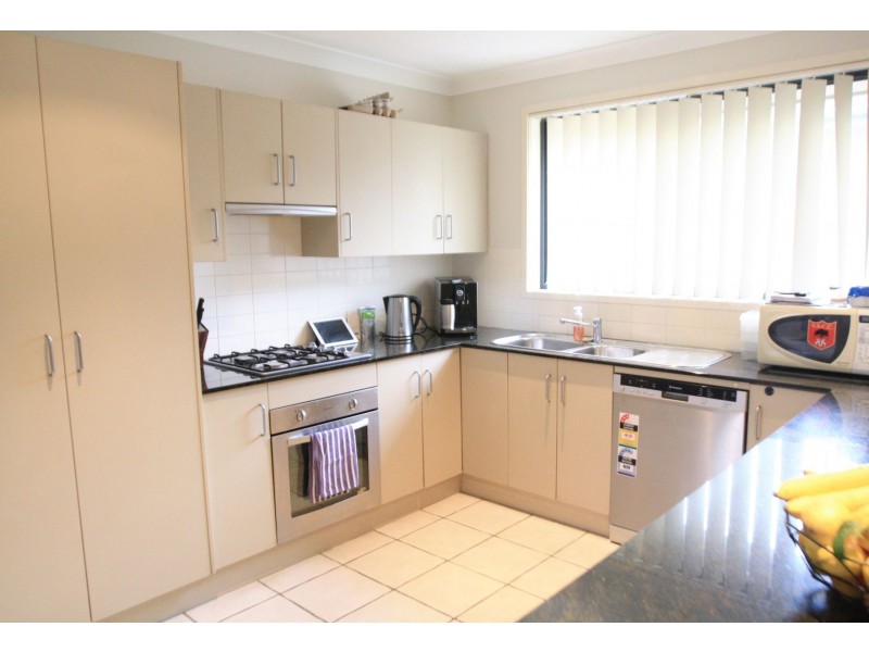 14 Hibiscus Crescent, Aberglasslyn NSW 2320