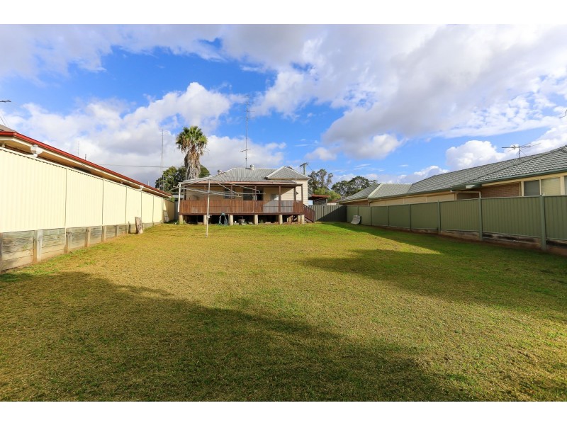15 ADELAIDE STREET, Paxton NSW 2325