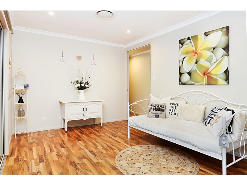 9 Carnival Close, Windella NSW 2320