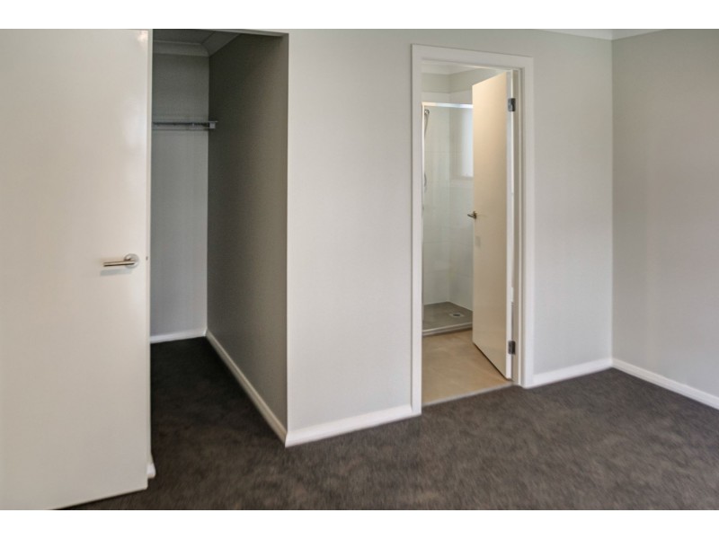 33 McKeachie Drive, Aberglasslyn NSW 2320