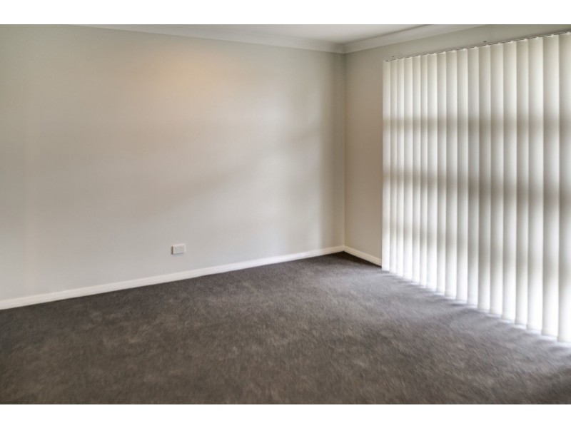 33 McKeachie Drive, Aberglasslyn NSW 2320