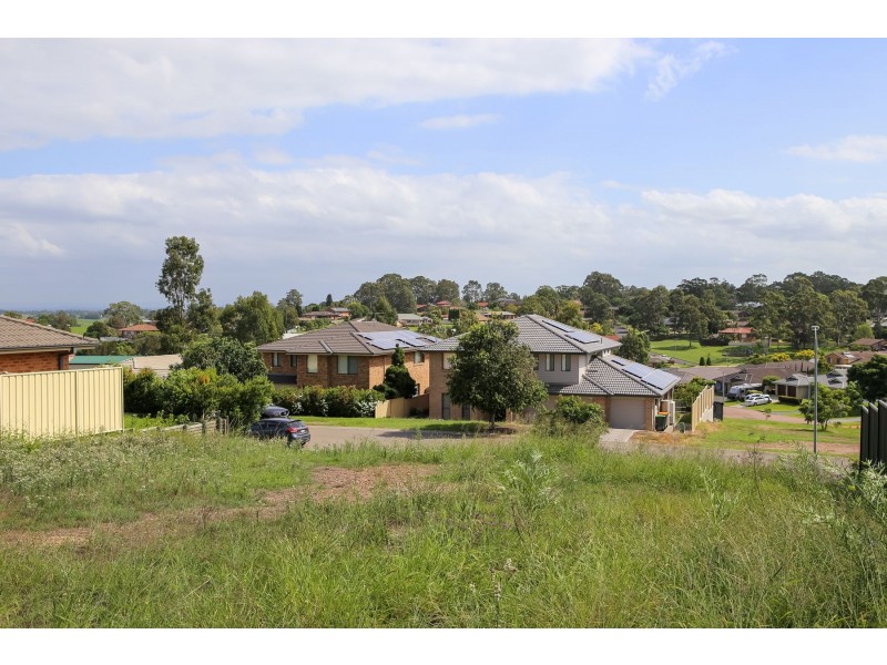 30 April Circuit, Bolwarra Heights NSW 2320