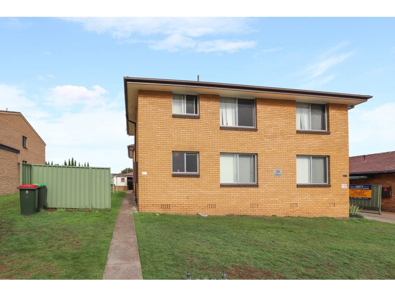 1/70 Weblands Street, Rutherford NSW 2320