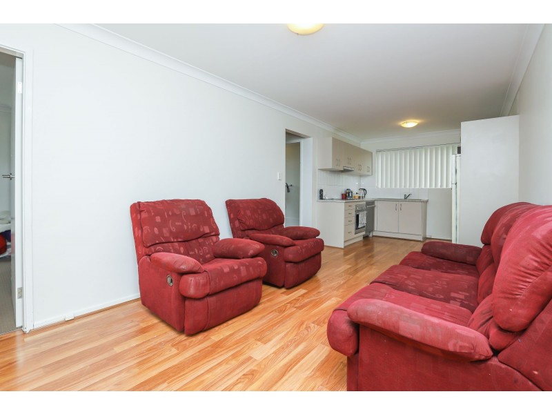 1/70 Weblands Street, Rutherford NSW 2320