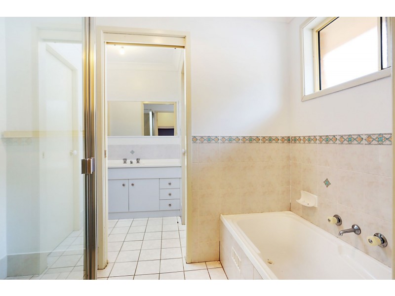 51 Denton Park Drive, Rutherford NSW 2320