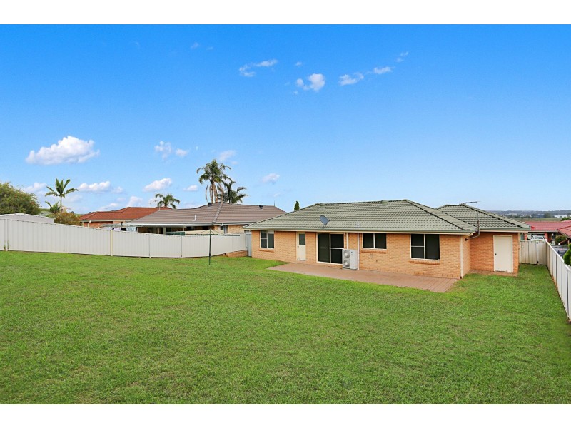 51 Denton Park Drive, Rutherford NSW 2320
