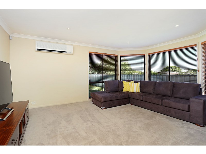 8 Filey Street, Greta NSW 2334