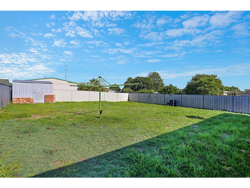 8 Filey Street, Greta NSW 2334
