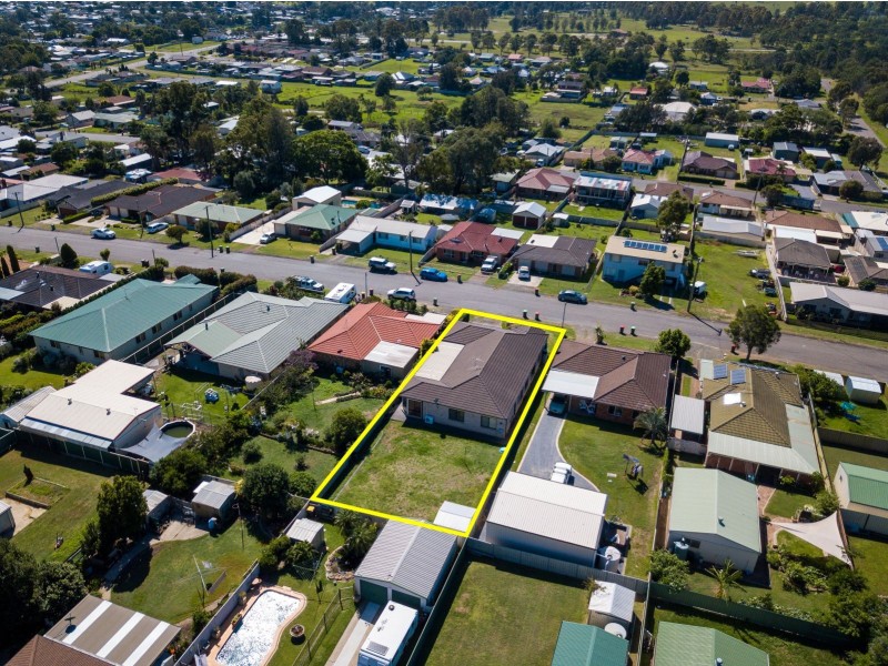 8 Filey Street, Greta NSW 2334