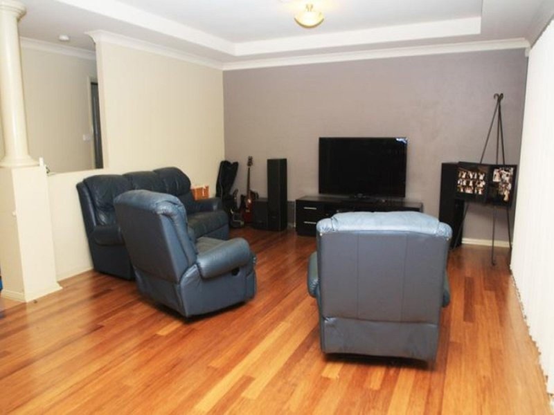 5 Treefern Close, Aberglasslyn NSW 2320