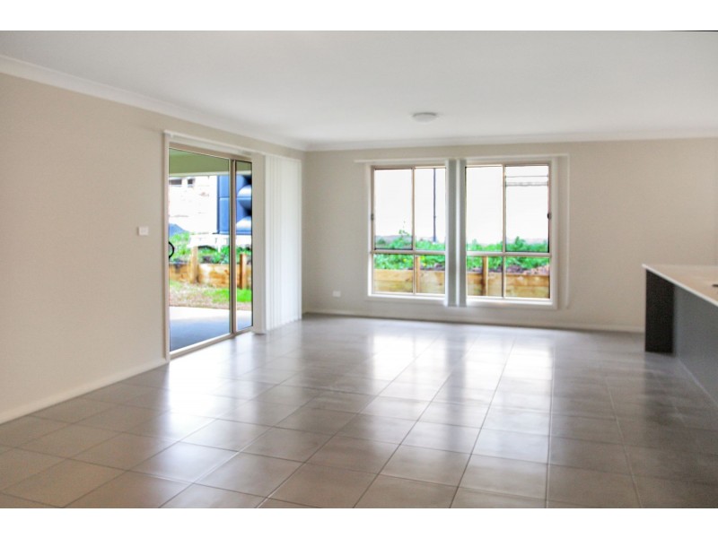 83 McKeachie Drive, Aberglasslyn NSW 2320