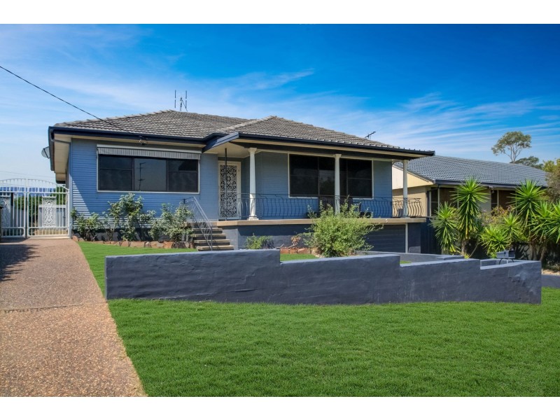 5 Compton Street, Rutherford NSW 2320
