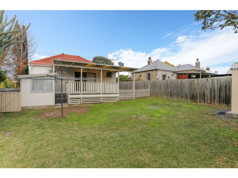 5 William Street, Telarah NSW 2320