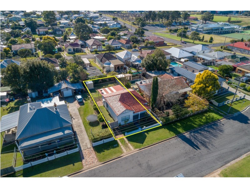 5 William Street, Telarah NSW 2320