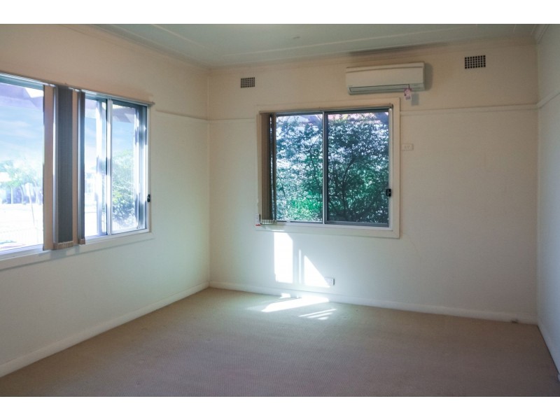 125 New England Highway, Rutherford NSW 2320