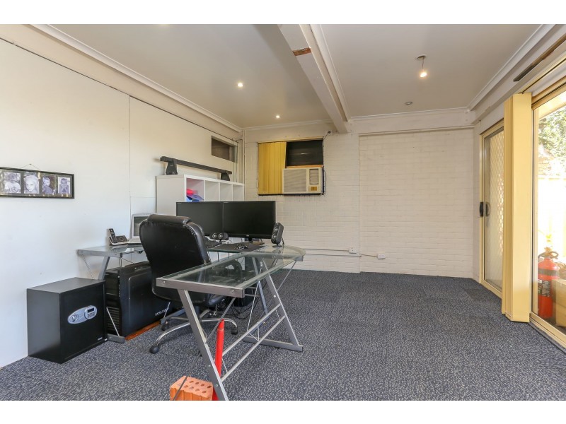 3 Curtin Close, Raymond Terrace NSW 2324