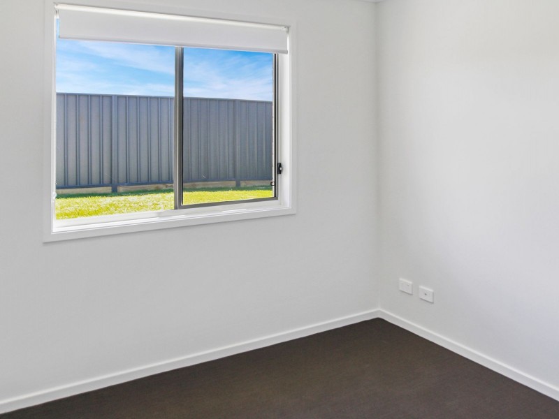 24 (1) Chestnut Avenue, Gillieston Heights NSW 2321