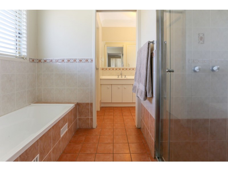 56 Denton Park Drive, Rutherford NSW 2320