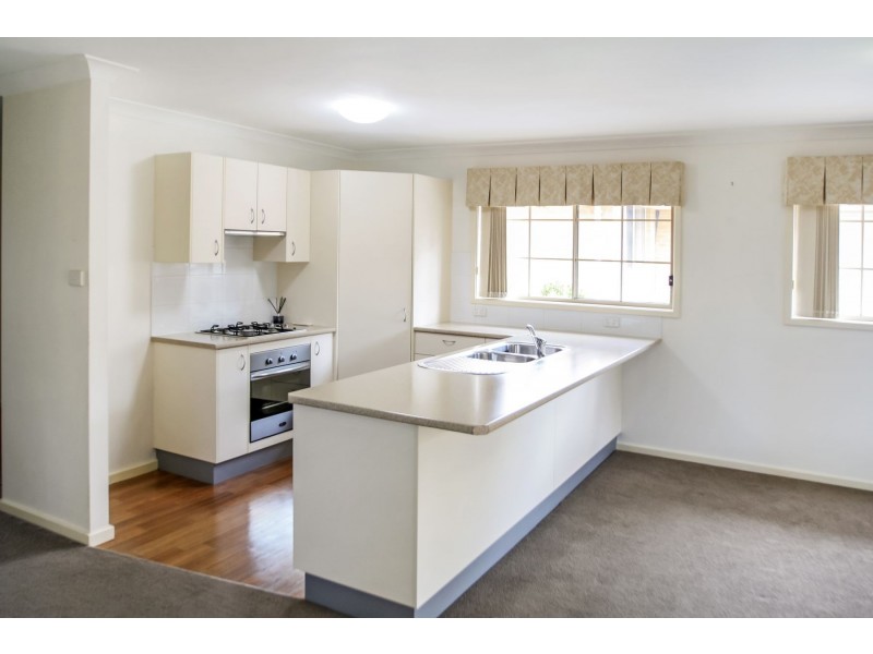 1/61 Gillies Street, Rutherford NSW 2320