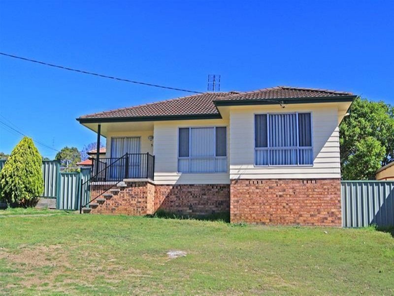 3 Hollywood Close, Rutherford NSW 2320