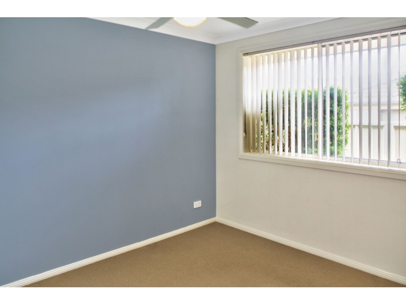 2/45 Carnarvon Circuit, East Maitland NSW 2323