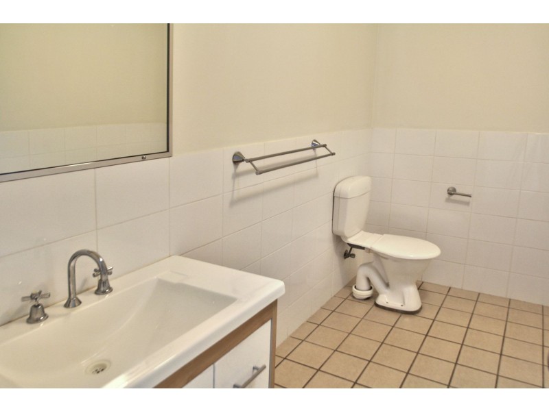 2/45 Carnarvon Circuit, East Maitland NSW 2323