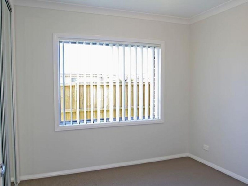 1/34 Grasshawk Drive, Chisholm NSW 2322