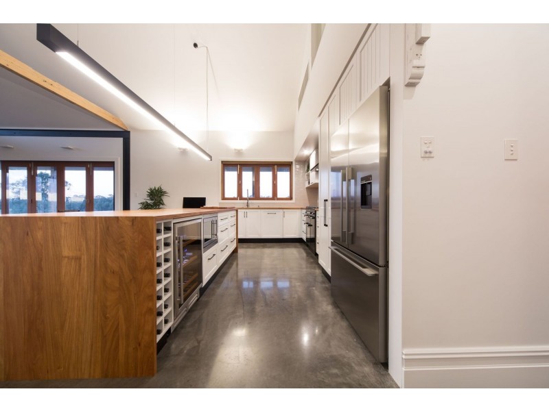 76 James Lane, Bishops Bridge NSW 2326