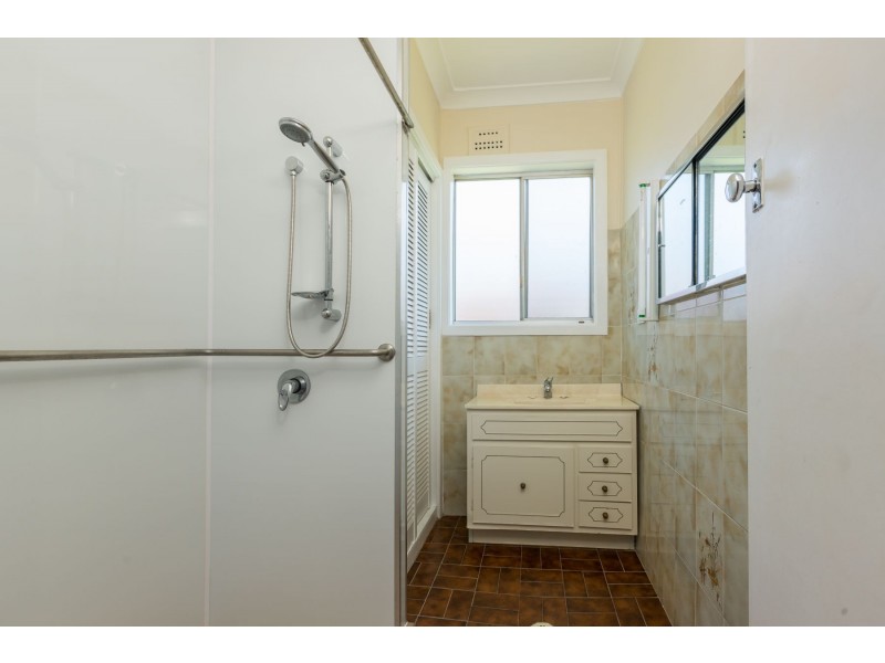 5 Brooks Street, Telarah NSW 2320