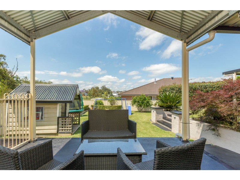 2 Bronte Close, Raworth NSW 2321