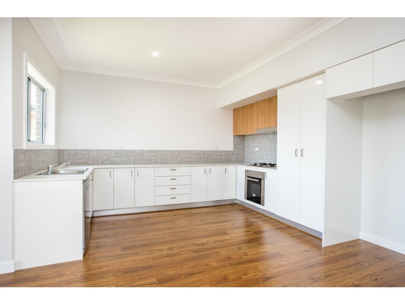 4/31 Waterworks Road, Rutherford NSW 2320