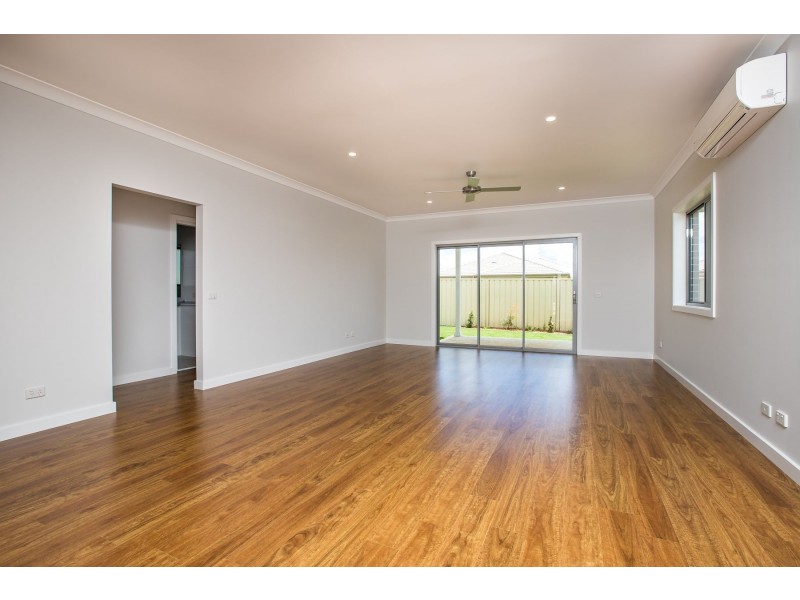 4/31 Waterworks Road, Rutherford NSW 2320
