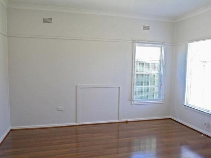 82A Gillies Street, Rutherford NSW 2320