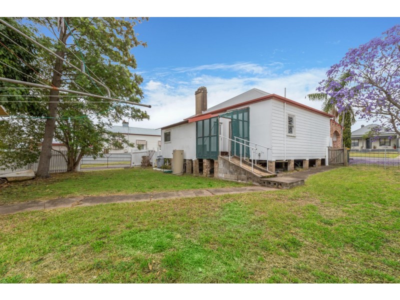 34 Branxton Street, Greta NSW 2334