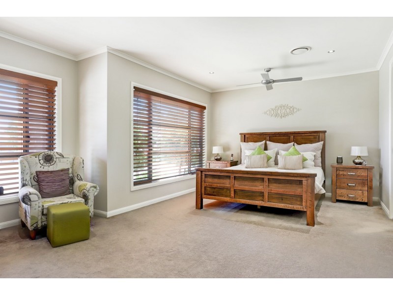 8 Radiant Avenue, Largs NSW 2320