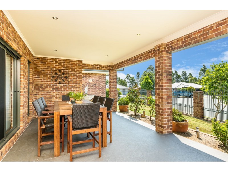 8 Radiant Avenue, Largs NSW 2320