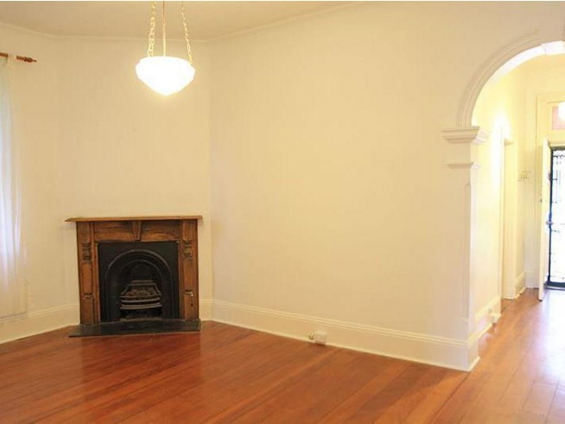 10 Belmore Road, Lorn NSW 2320