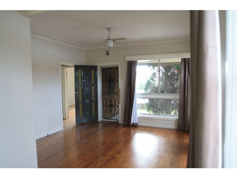 225 New England Highway, Rutherford NSW 2320