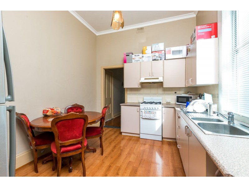 70 George Street, East Maitland NSW 2323