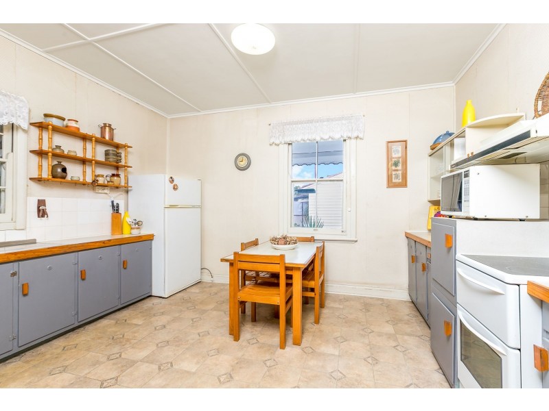 6 Matthew Street, Cessnock NSW 2325