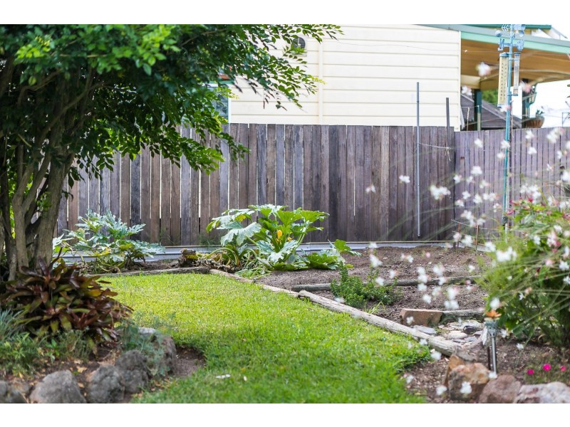 6 Matthew Street, Cessnock NSW 2325