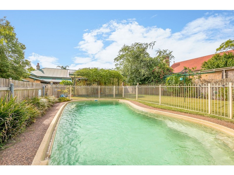 68 George Street, East Maitland NSW 2323