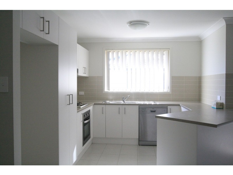 9 Hepburn Close, Rutherford NSW 2320