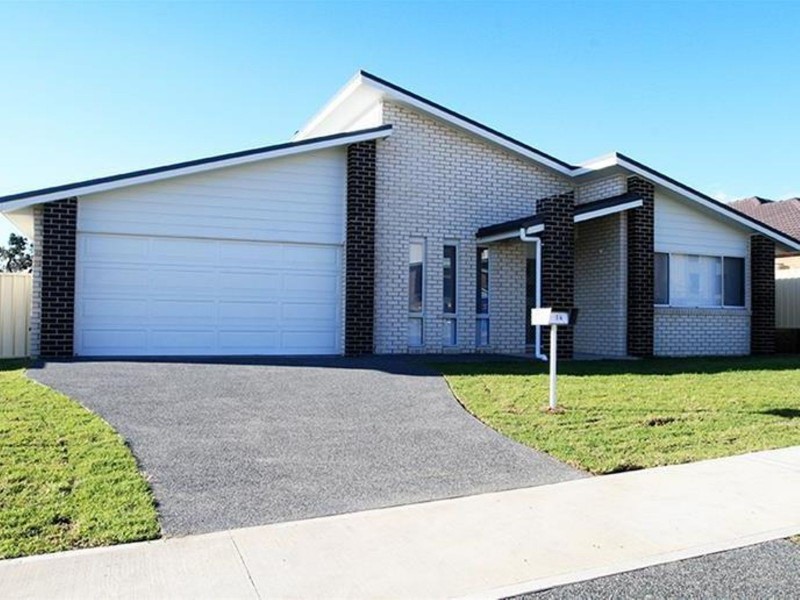 14 Vikki Avenue, Rutherford NSW 2320