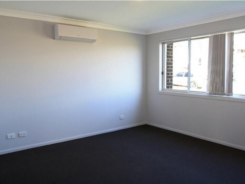 14 Vikki Avenue, Rutherford NSW 2320